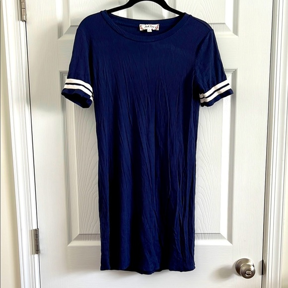 PINK ROSE NAVY SHIFT DRESS SMALL - Picture 1 of 4